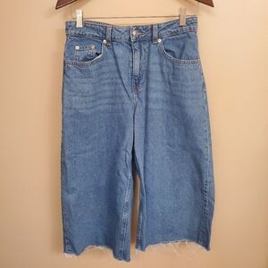 H&M DIVIDED Denim Bermuda Shorts SIZE 4
